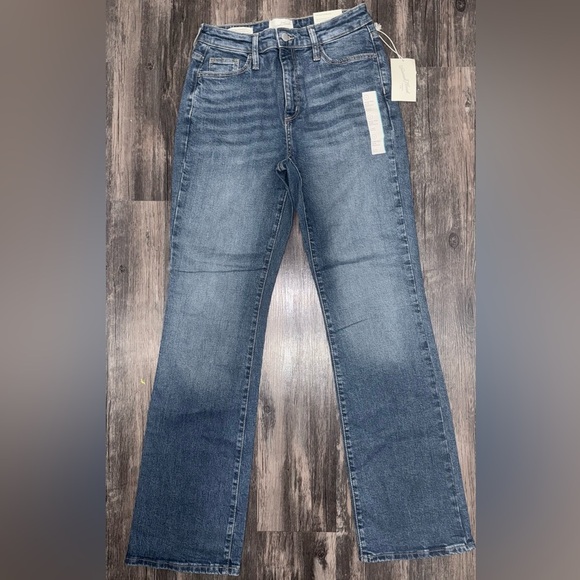 Universal Thread Medium Blue High Rise Jeans - Picture 2 of 10